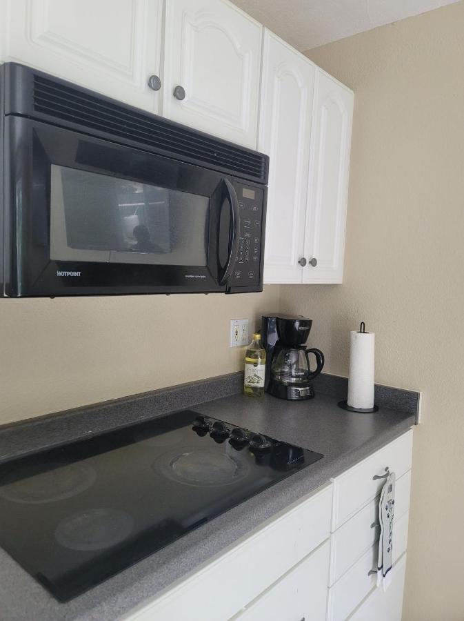 Entire Guesthouse 5 Mins To Siesta Key & Downtown Sarasota Eksteriør billede